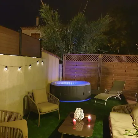 3 Pieces Avec Jacuzzi Prive