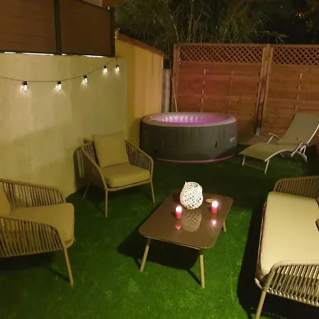 3 Pieces Avec Jacuzzi Prive בית נופש Pérols