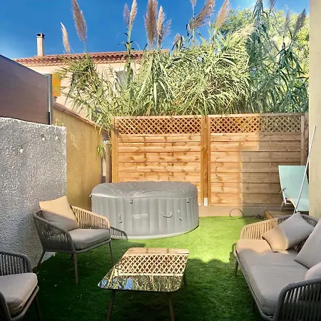 3 Pieces Avec Jacuzzi Prive בית נופש *